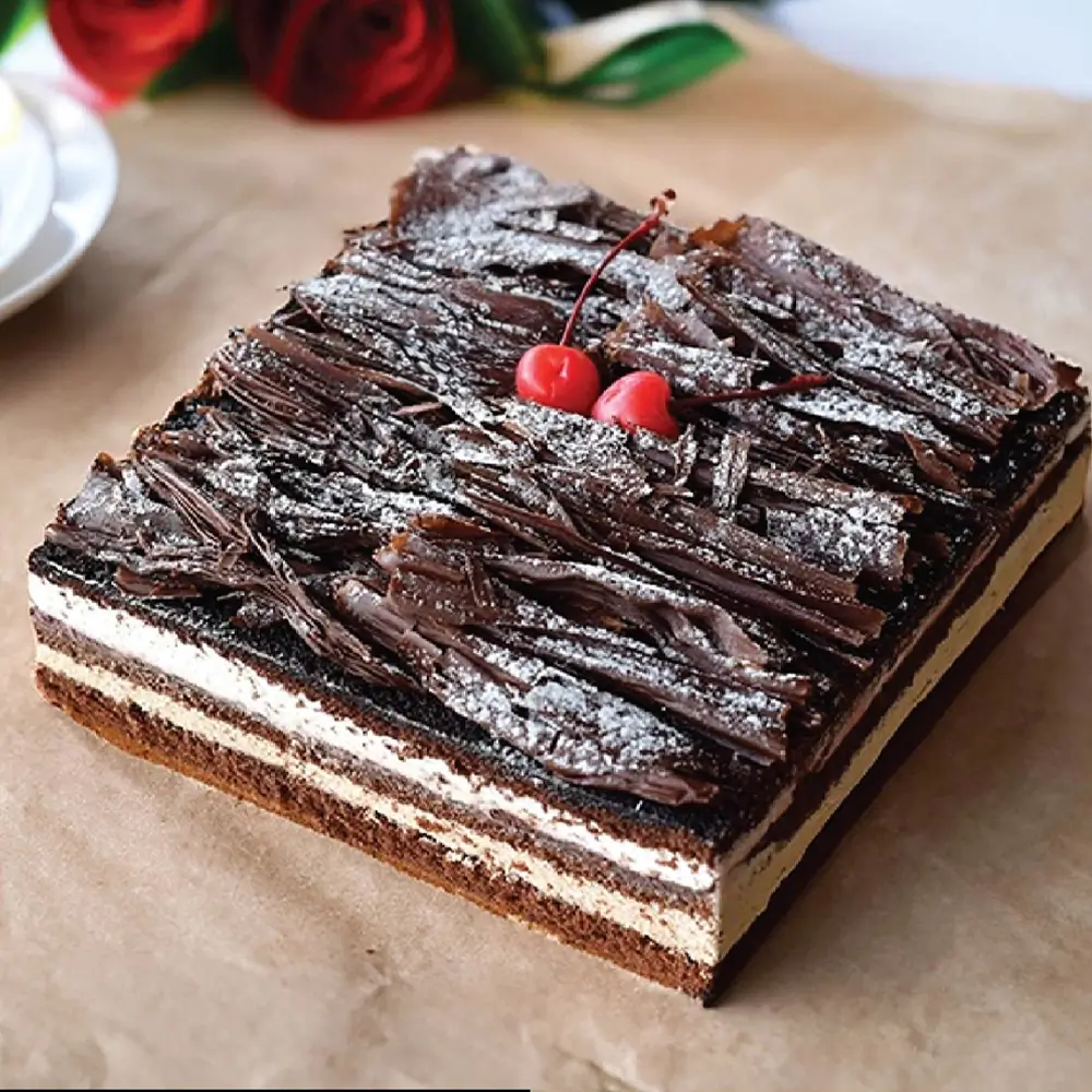 A 1kg of black forest cake
