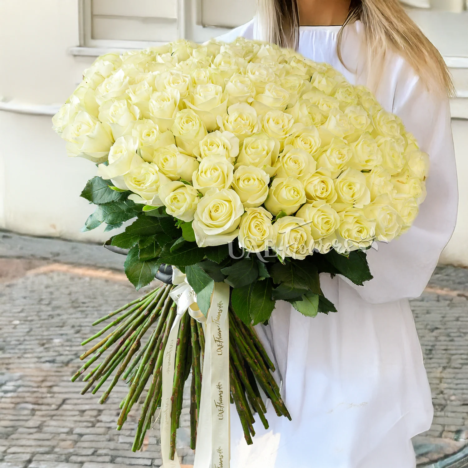 bouquet of 101 white roses